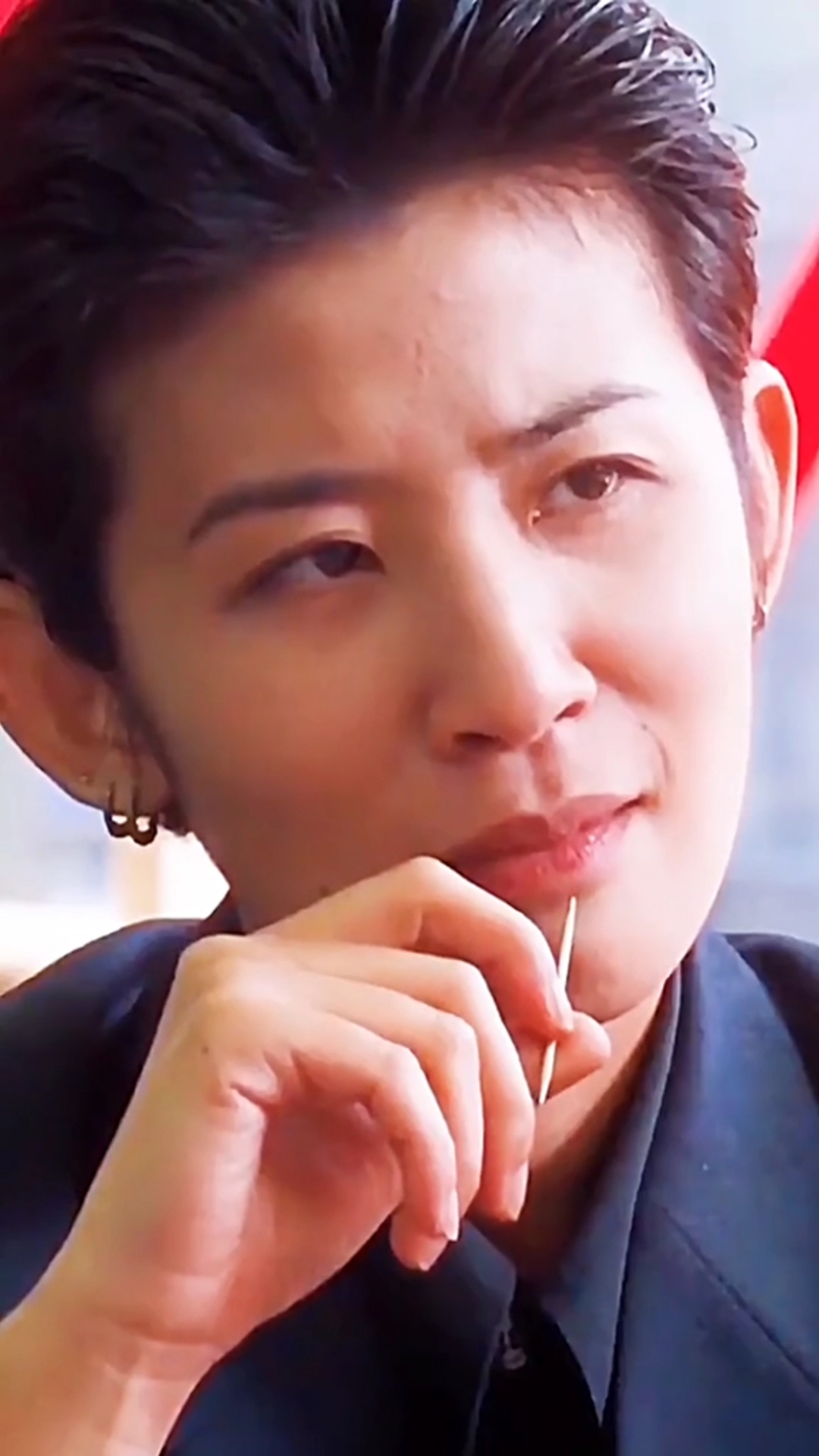 洪兴我只服十三妹,哈哈哈哈