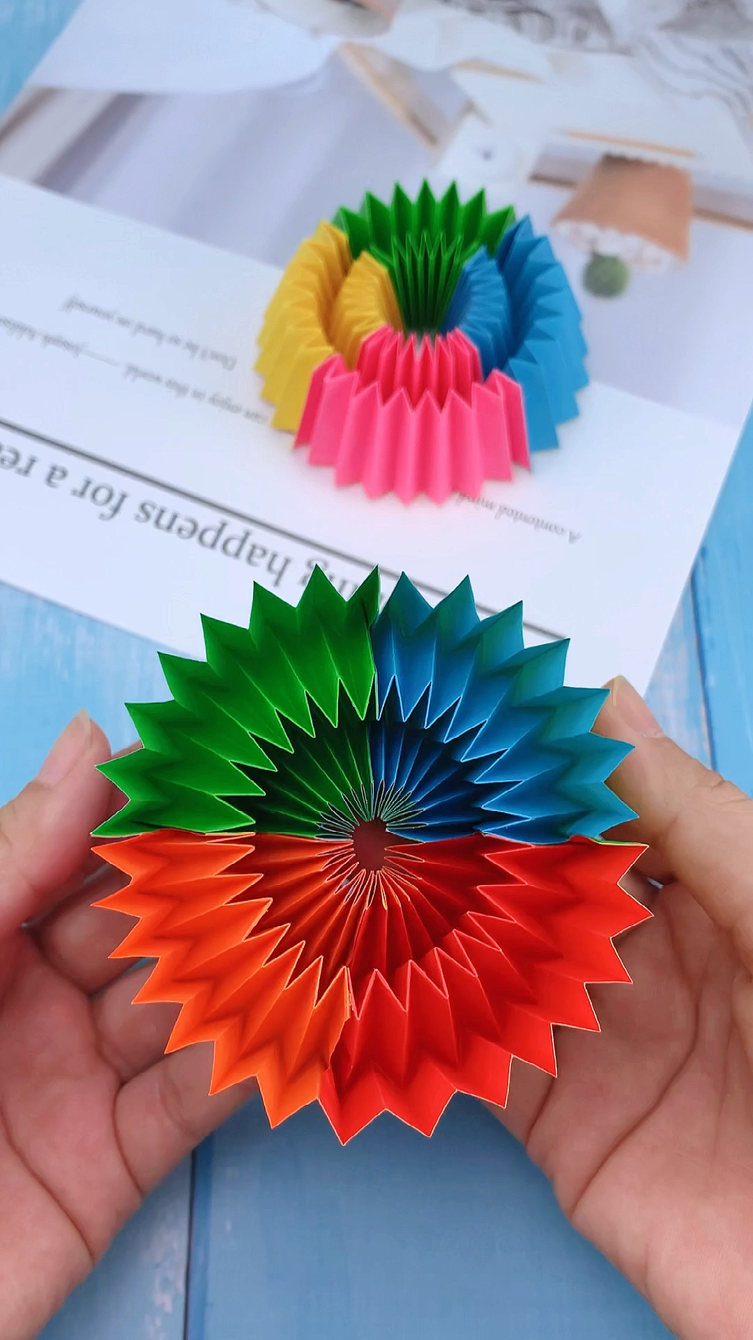 手工折纸#又一款解压折纸玩具,很好玩