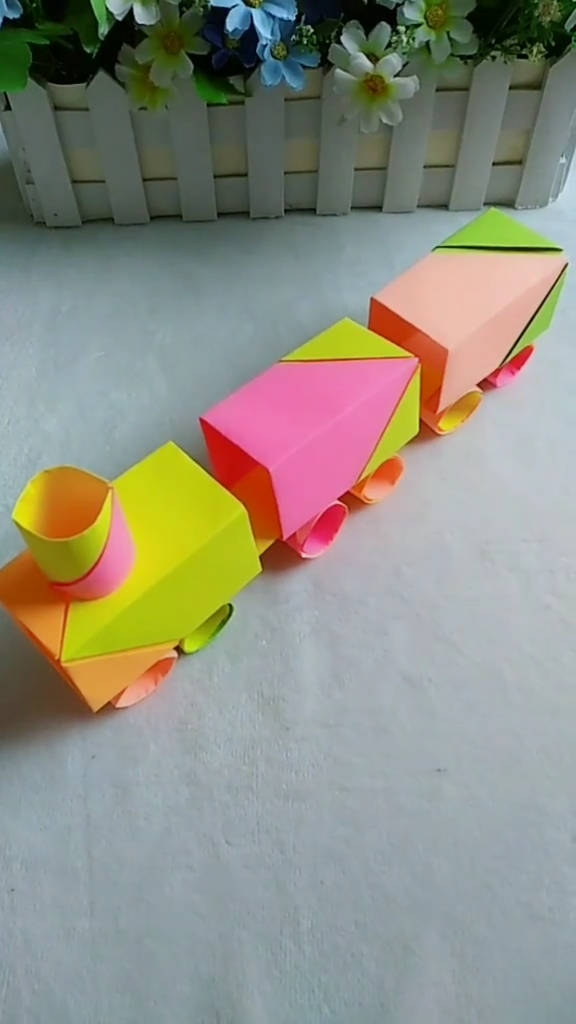 折纸#小火车开起来,赶紧学起来吧-度小视