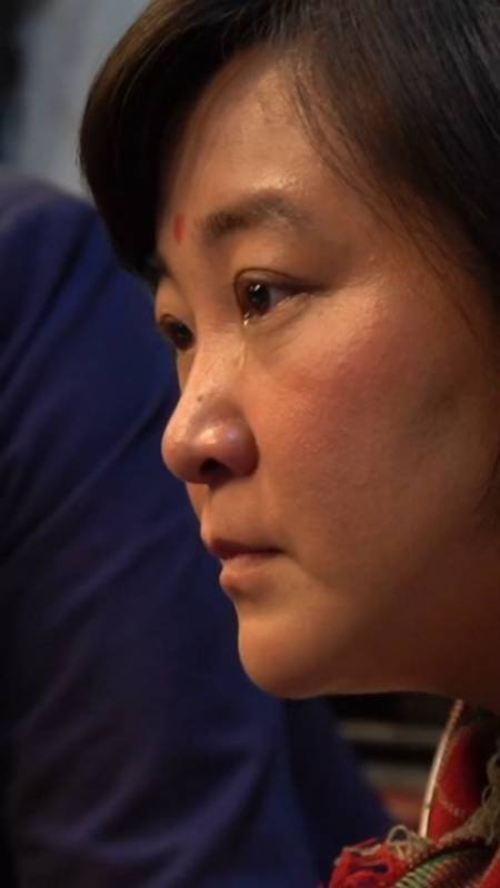 看到人群中笑着流泪的妈妈,所有人都哭了