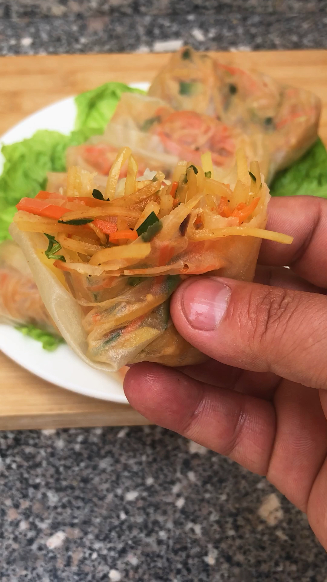 筋饼卷菜你吃过吗,太香了.-度小视