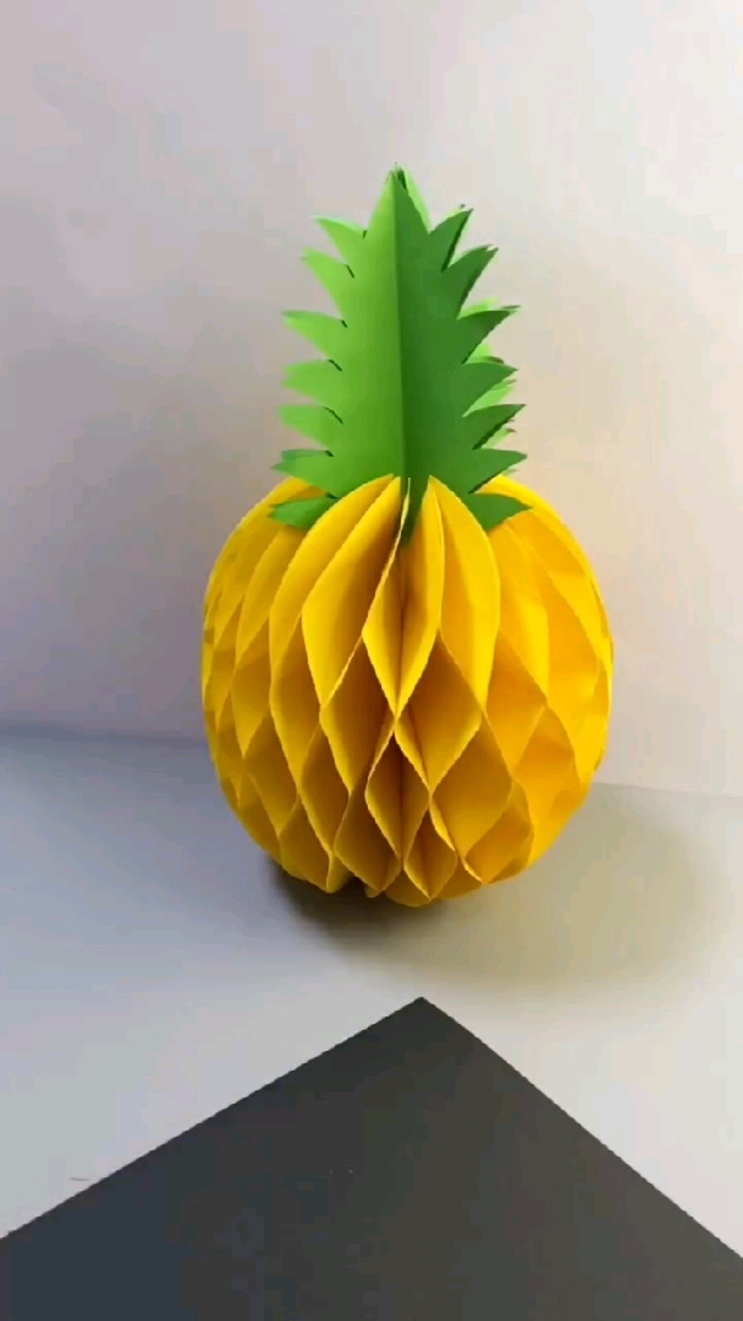 手工制作#和孩子一起做个立体菠萝