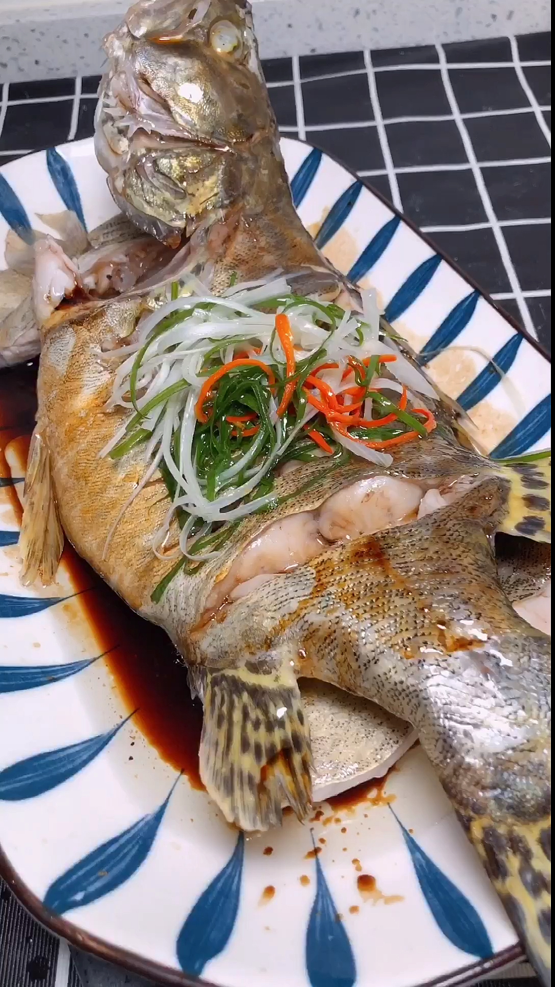 自制美食#清蒸鱼都可以这样做简单漂亮又好吃