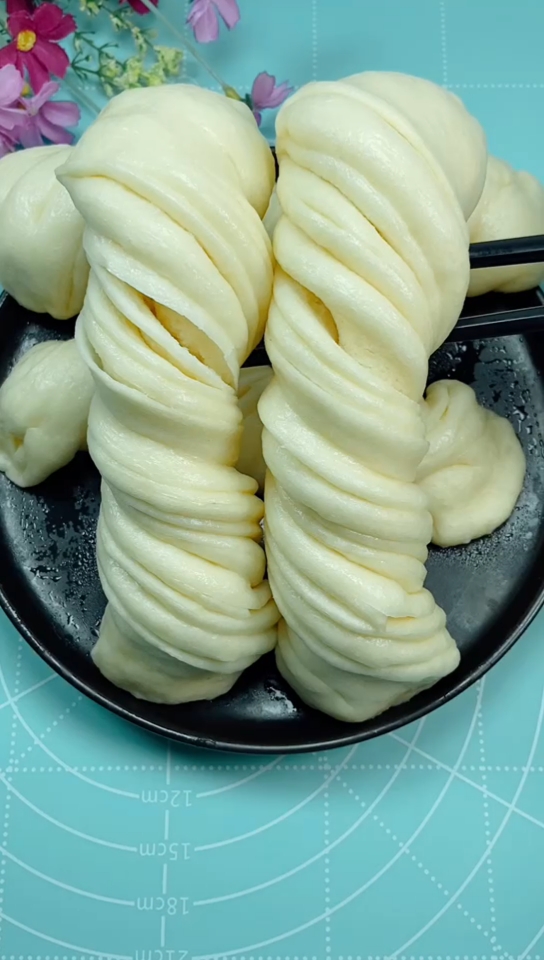 美食看中国千层花卷新做法