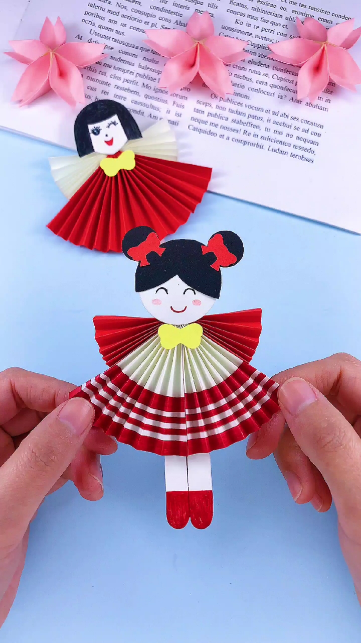 手工diy#几张纸就可以做新年穿新衣的小公主,是不是很可爱?-度小视