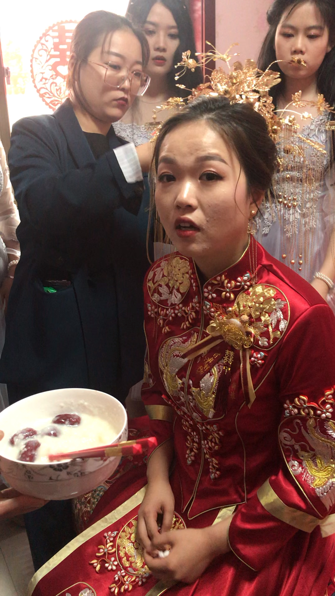 新娘进门后第一件事是扔枣?为什么这样做呢?