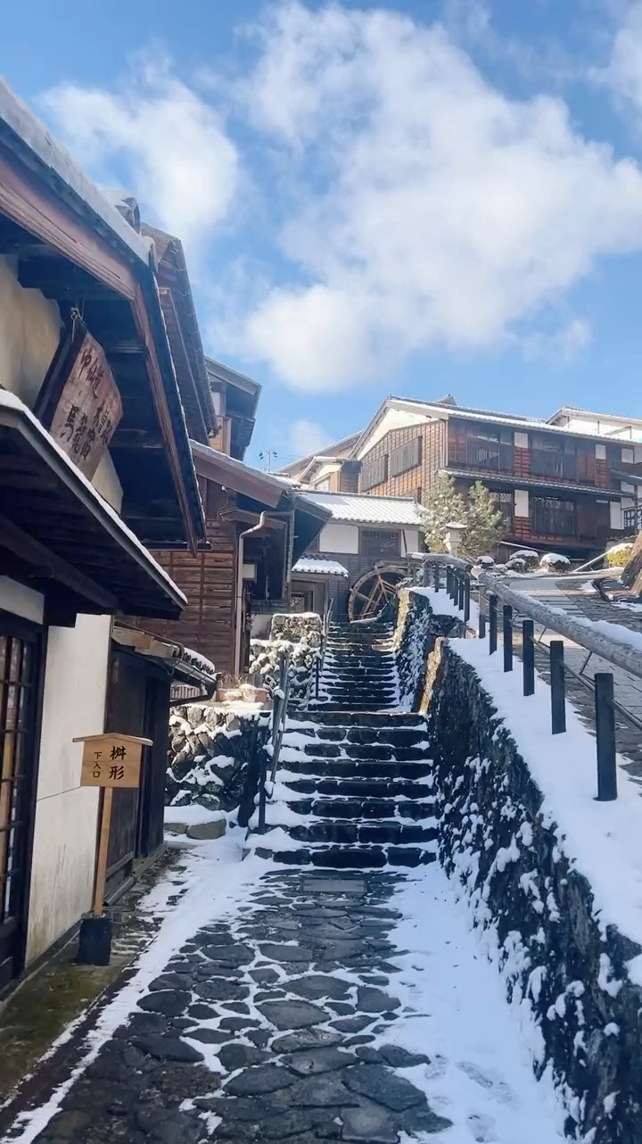 日本旅游景区雪景