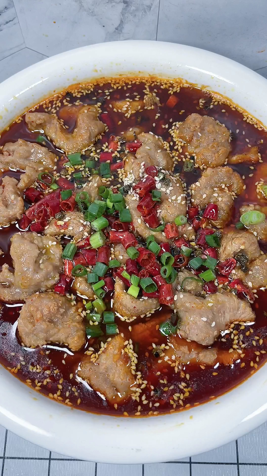 秀出你的拿手菜#水煮滑肉这样做,麻辣爽口,肉质嫩滑,太下饭了