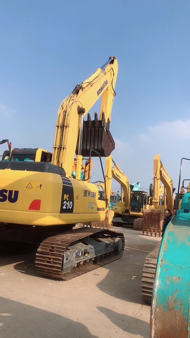 小松210-8电喷中挖