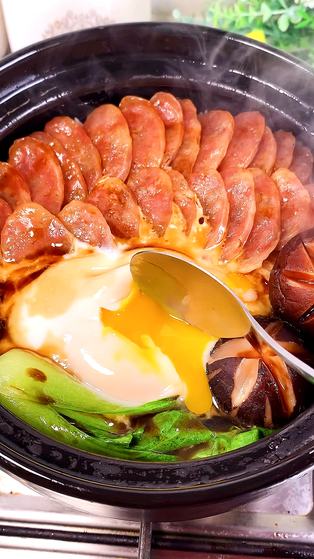 美食看中国##腊肠煲仔饭真的香哭啦