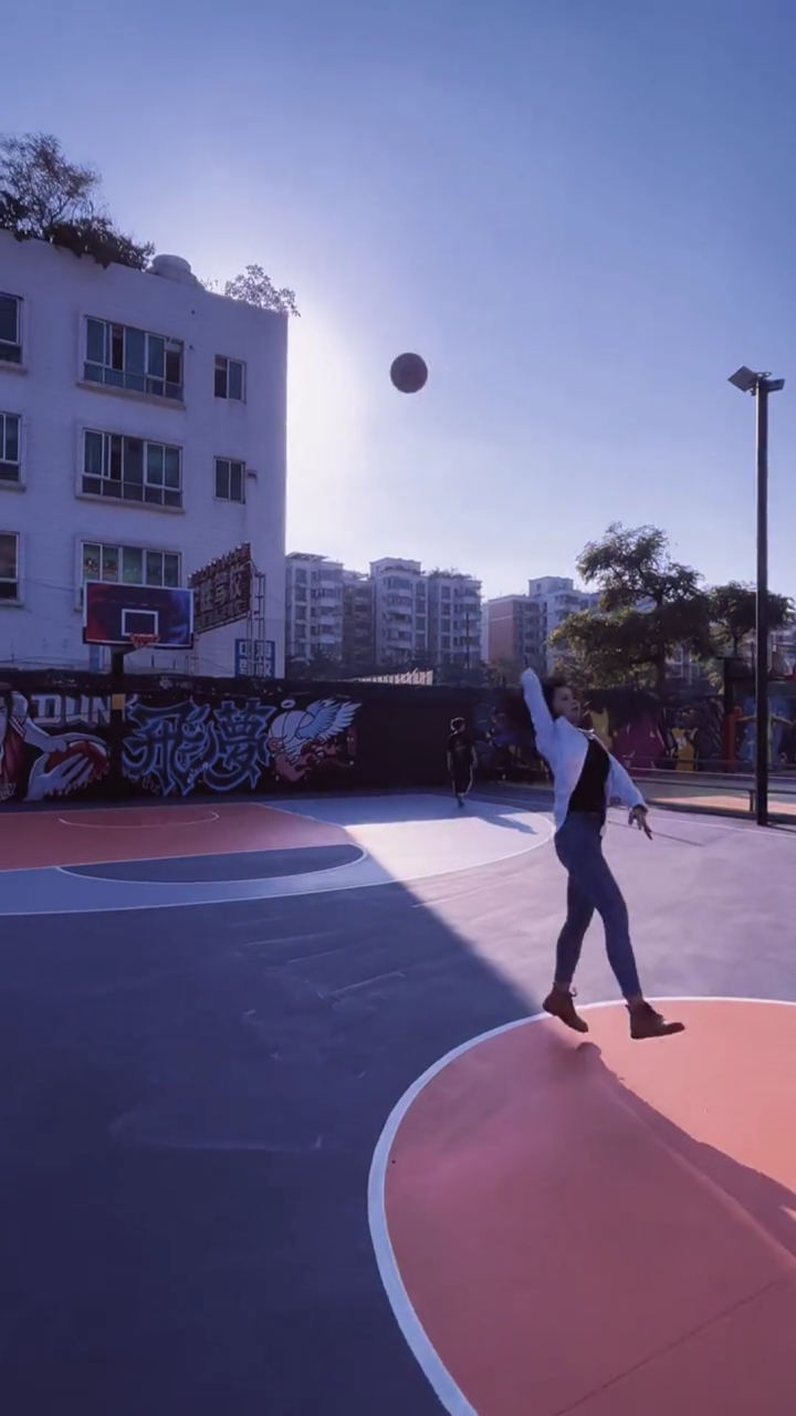 篮球女孩#投篮这么准的女孩子,谁不爱