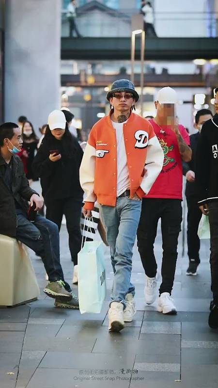 街拍#每次出现都是这条街上最靓的仔