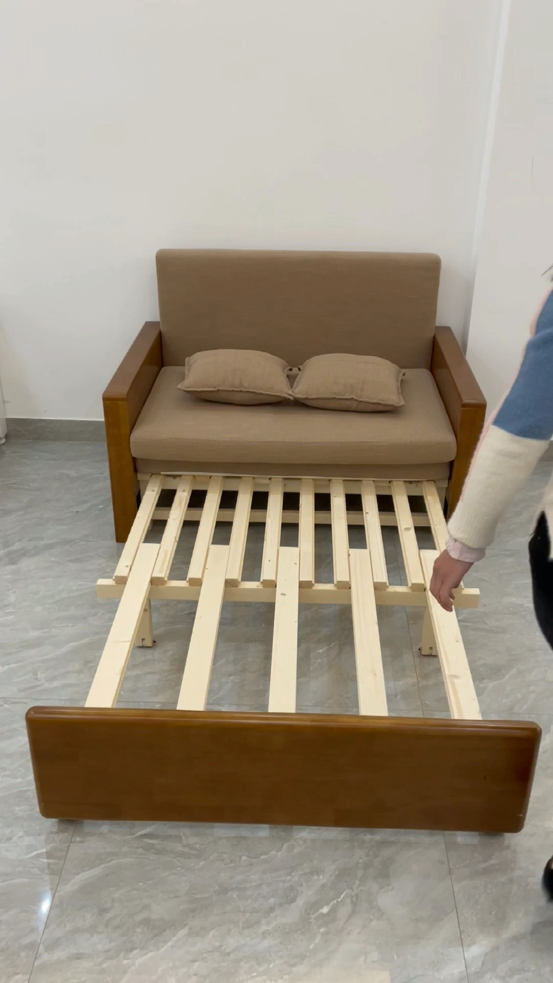 买了一个沙发拉床,不知道老公会怎么想-全民小视频