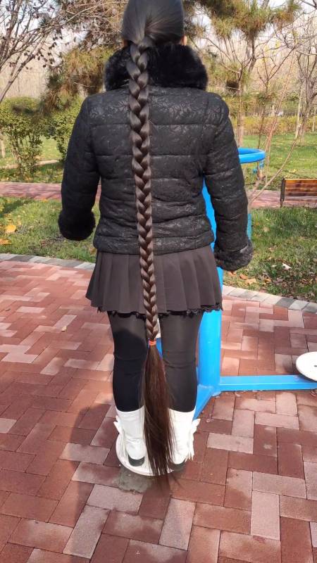 邯郸第一长发女#这款车采用纳米技术不用加油不用耗电只要脚踩上就