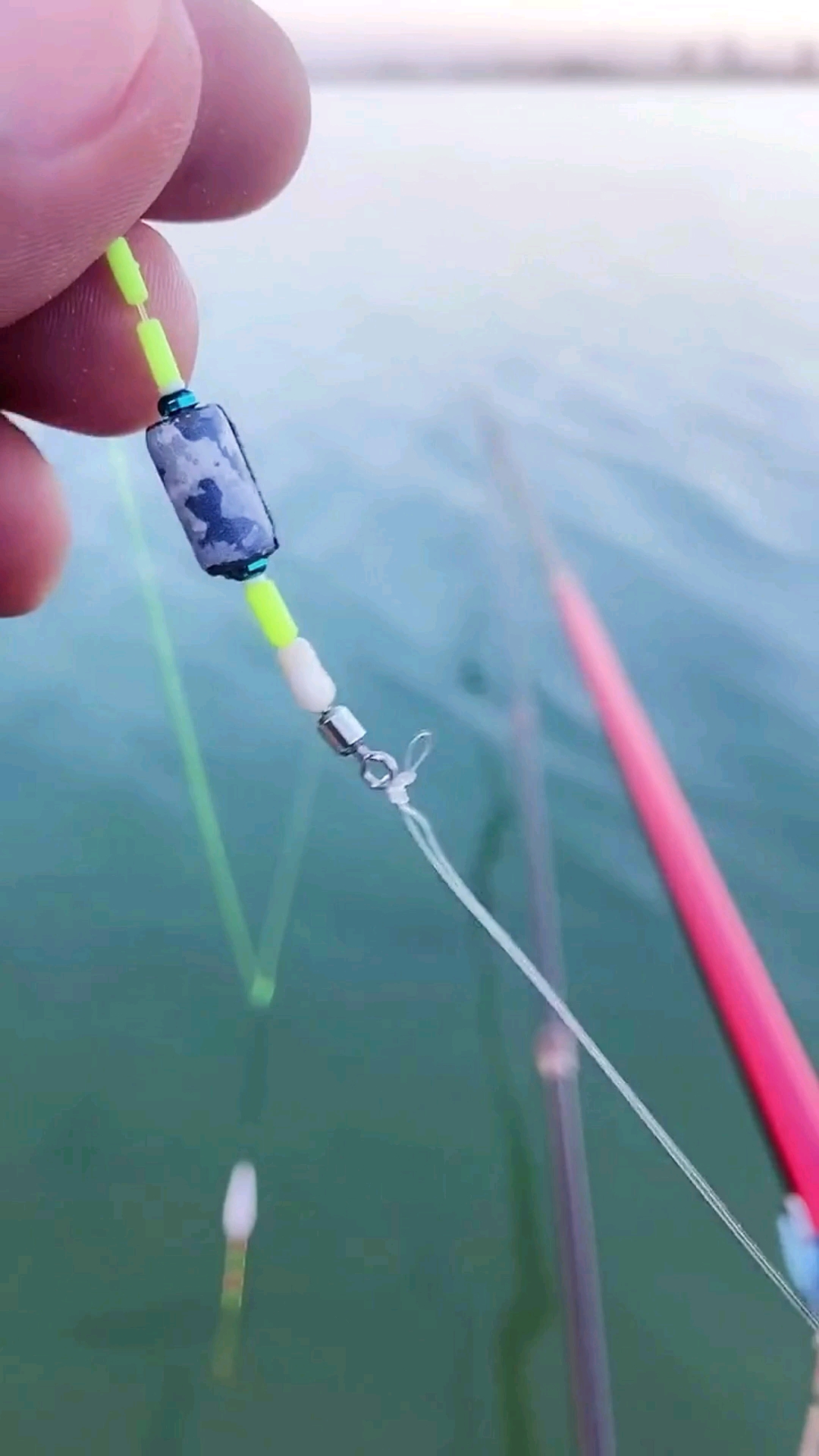 钓鱼技巧手竿浮钓鲢鳙调教技巧