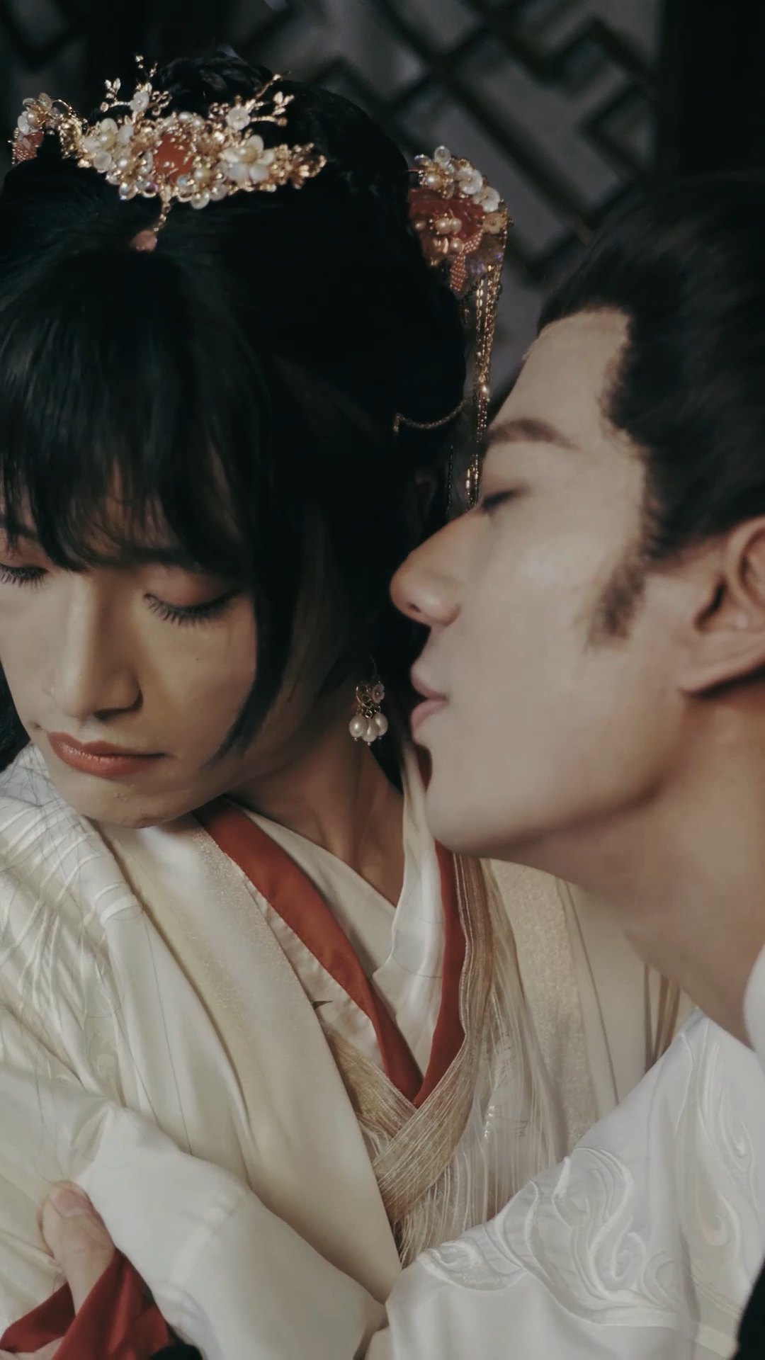 优秀如我#带着手机回古代预告片