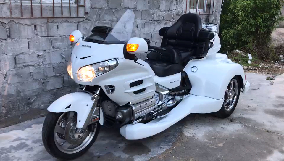 本田金翼正三轮