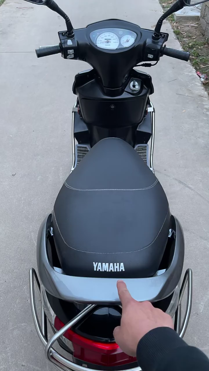 雅马哈讯鹰喜欢机车的朋友们关注一下