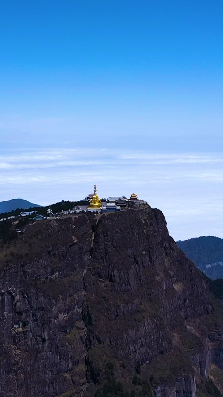 全民请你去旅行峨眉山万佛顶四川省峨眉山市黄湾镇海拔约3100米高出