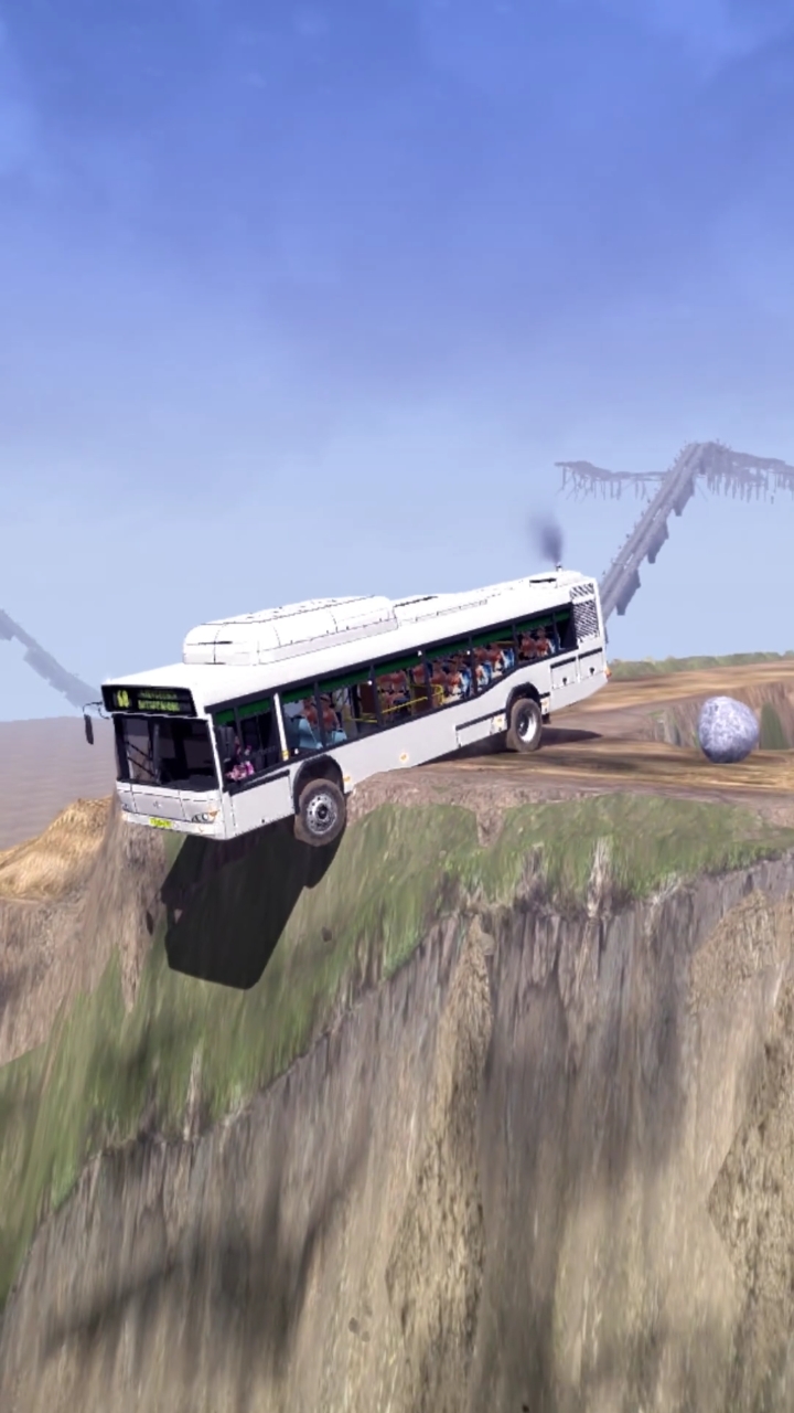 大巴车悬崖边上掉头