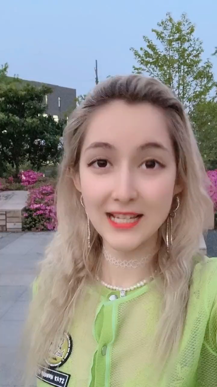 广东话口音真好听,学起来真上头可以叫我一声靓女吗