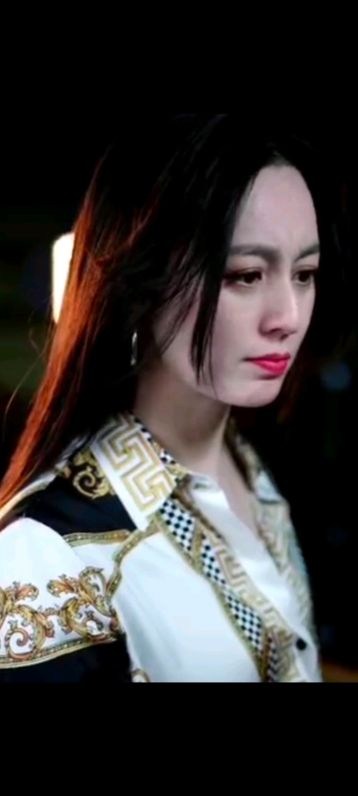 听完唐艺的飞蛾扑火你入坑了吗