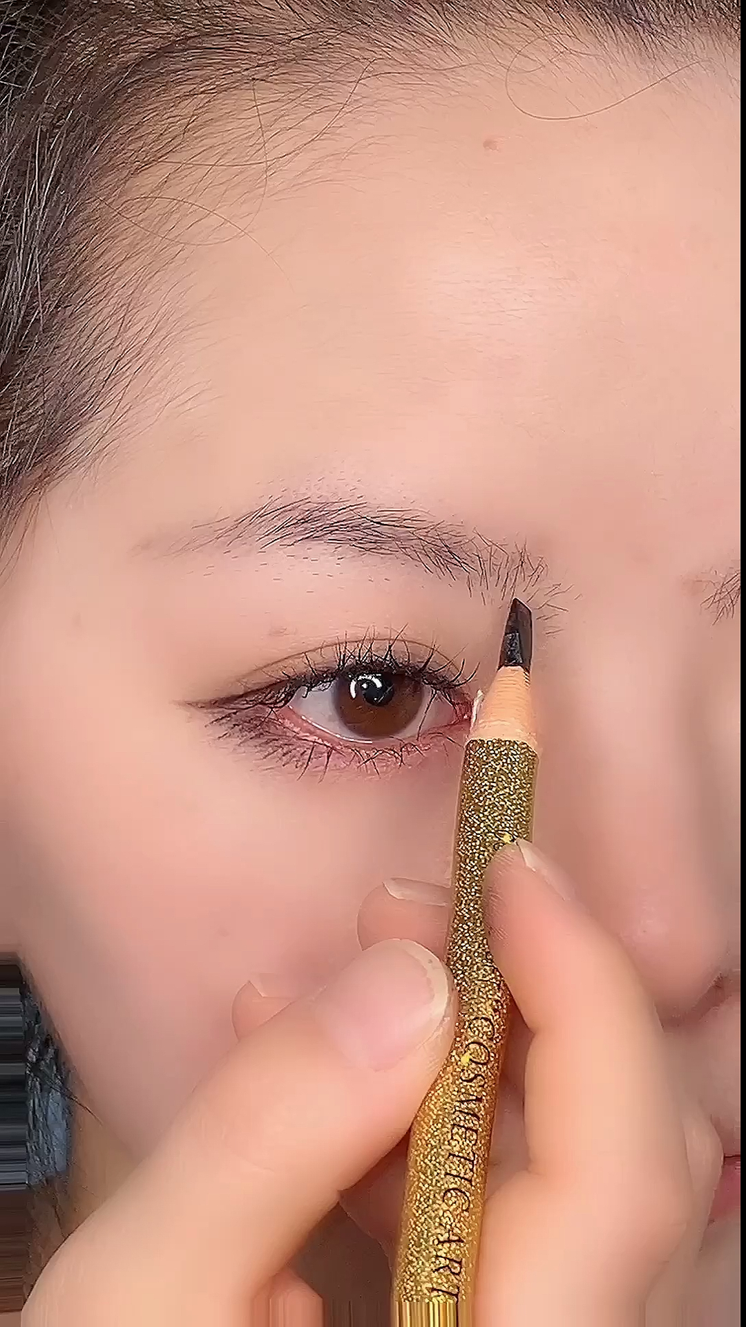 化眉毛#比之前棕色的要英气一点