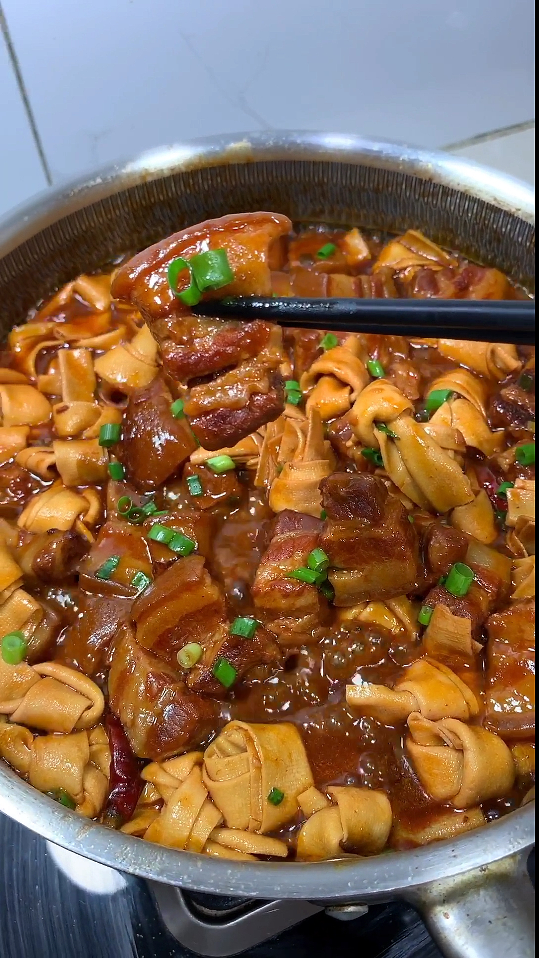 美食#红烧肉烧豆腐扣教程