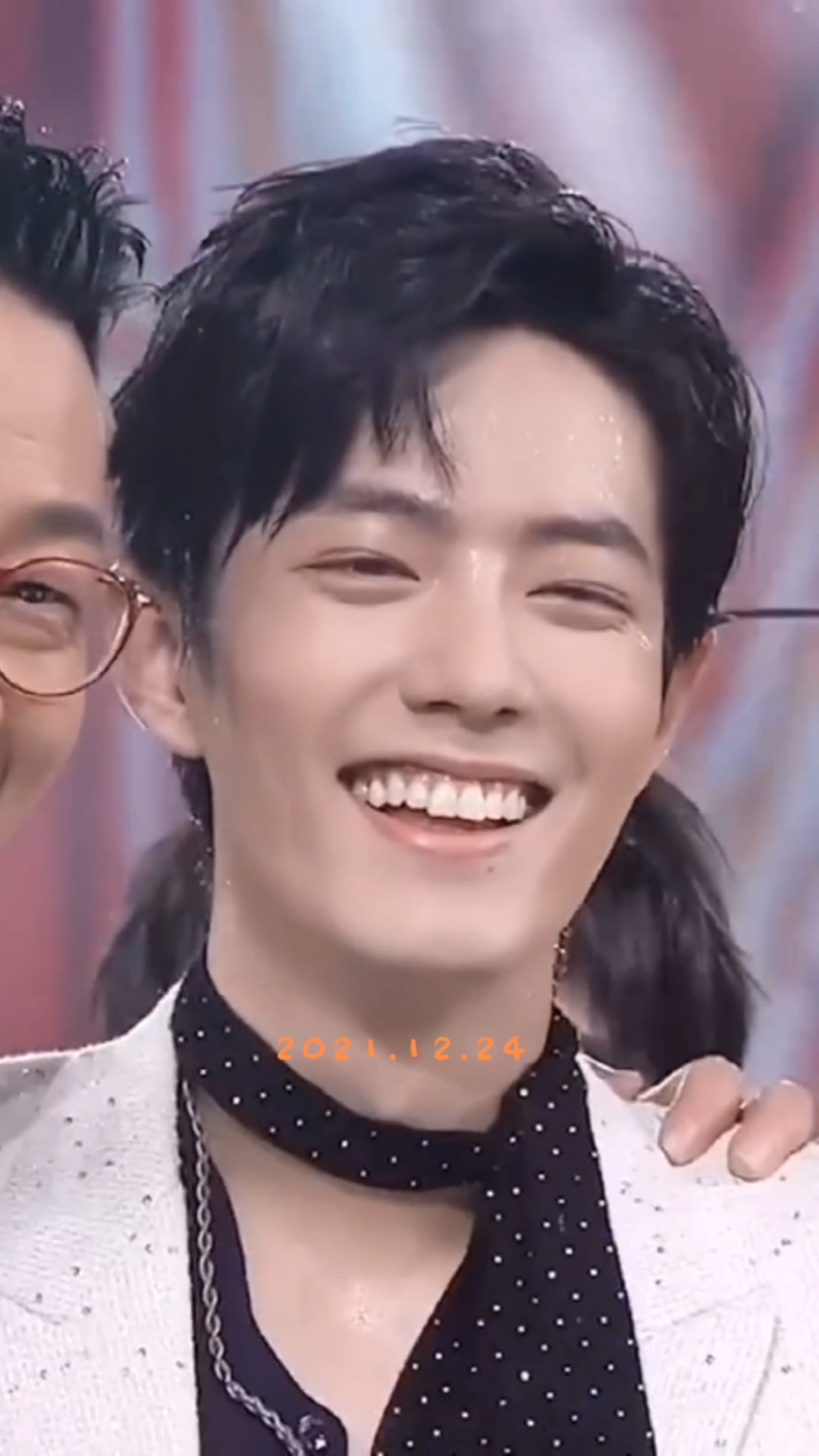 肖战的笑容#来自肖战的笑容暴击,一笑起来世界都亮了