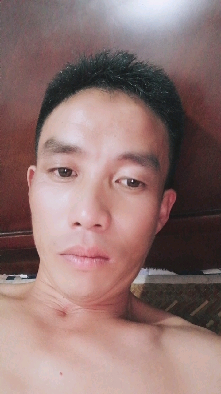 我是后洋后街原名叫宋俊杰喜欢我就拨打这个电话号码,一九八五七二零