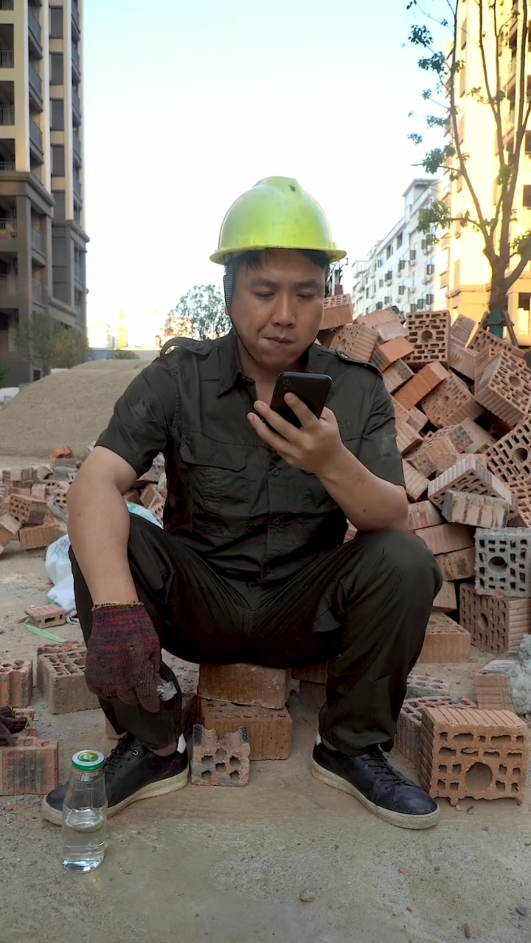 生活不易#男人真的不容易在外打工装老板,为了家人的幸福累死累活