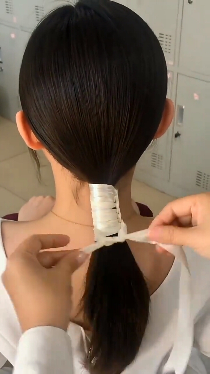 丝带扎发教程