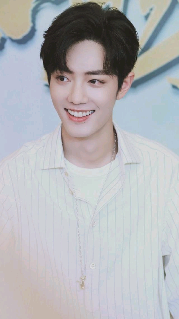 肖战的甜美笑容!