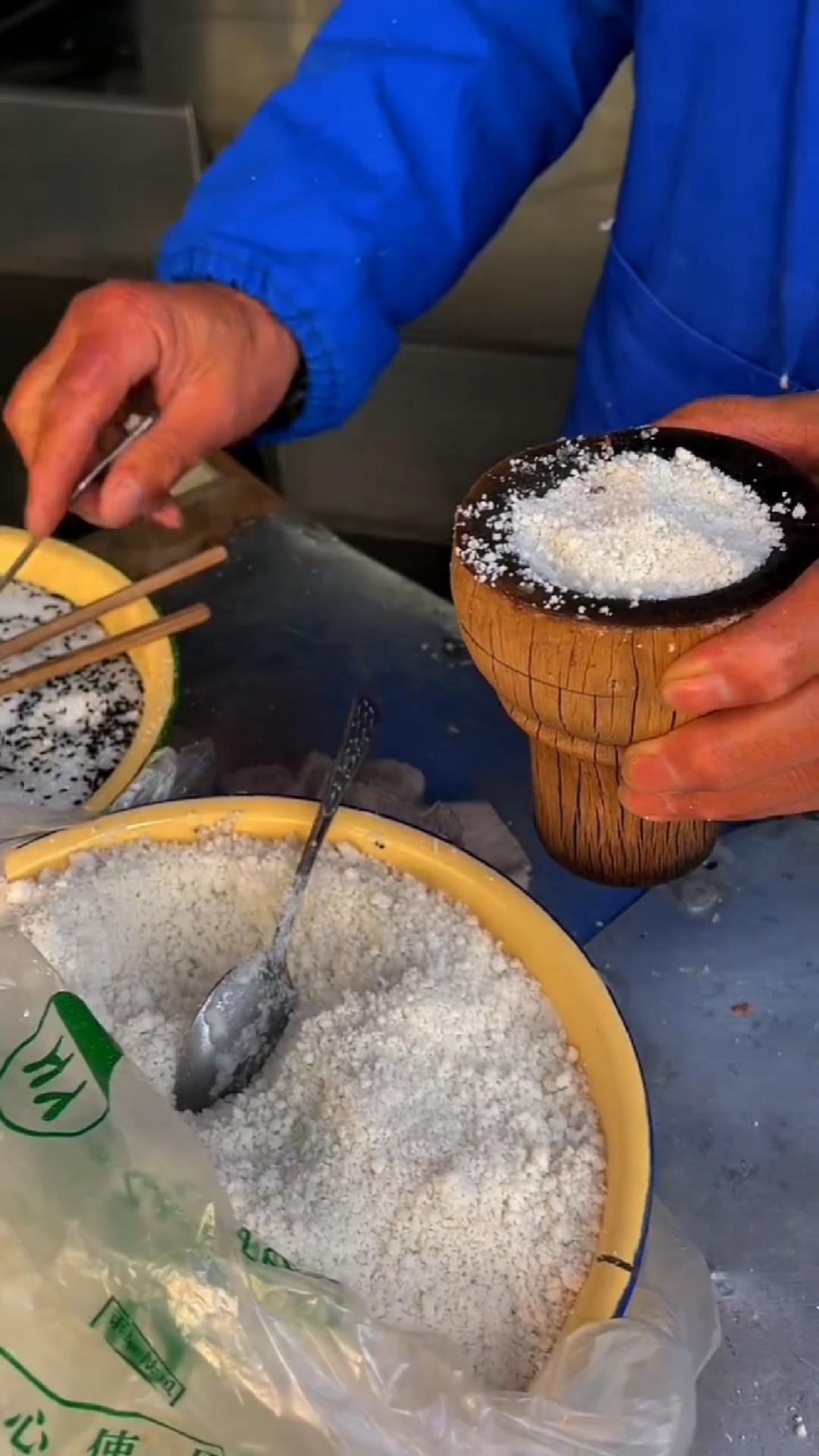 美食#传统小吃蒸蒸糕