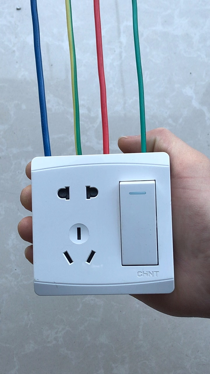 一开五孔接线方法