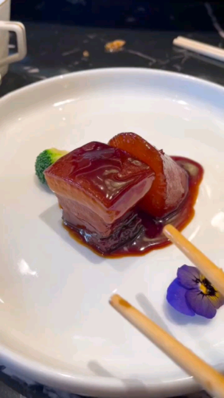 按位上的红烧肉一份28!软烂到极致!