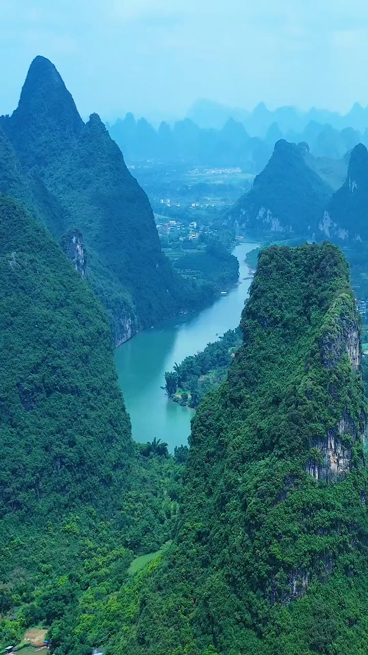 桂林:百里漓江,百里画廊