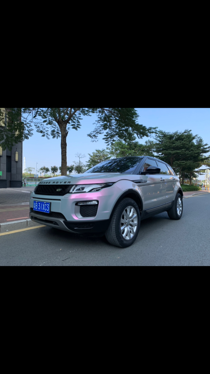 路虎揽胜极光新到17年9月路虎极光20tpure风尚版深圳女士一手车