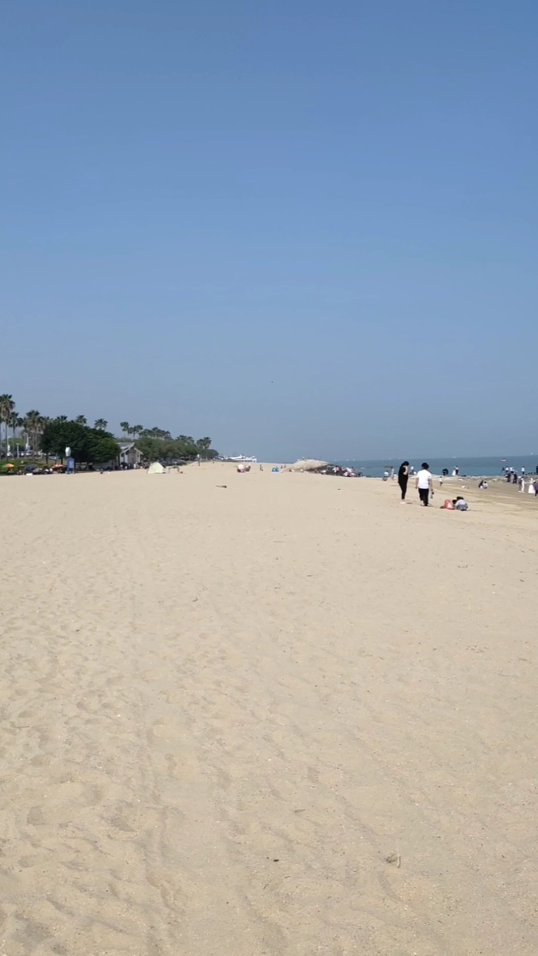 漫步厦门黄厝海滨浴场沙滩,换一个角度看世界