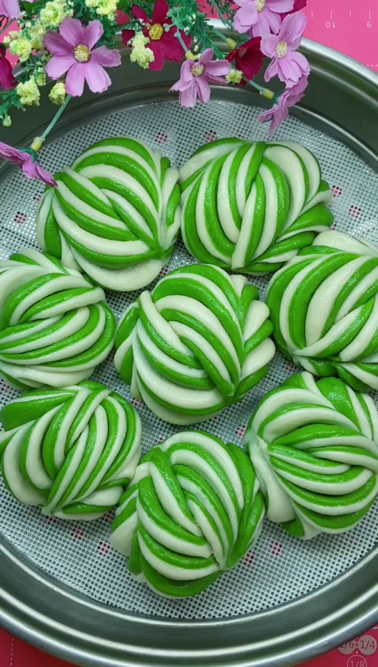 自制美食#绿色花卷不掉色