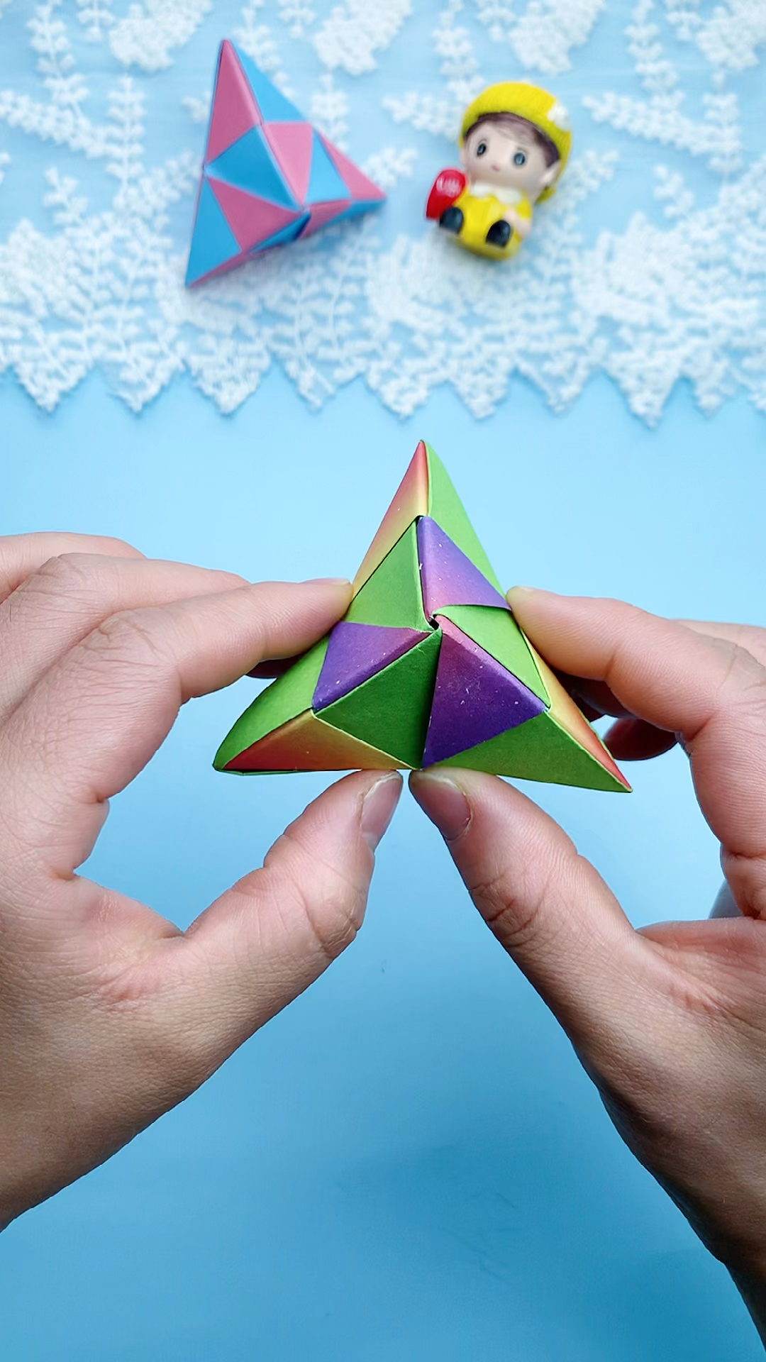 手工制作简单有趣的折纸小玩具一看就会哦