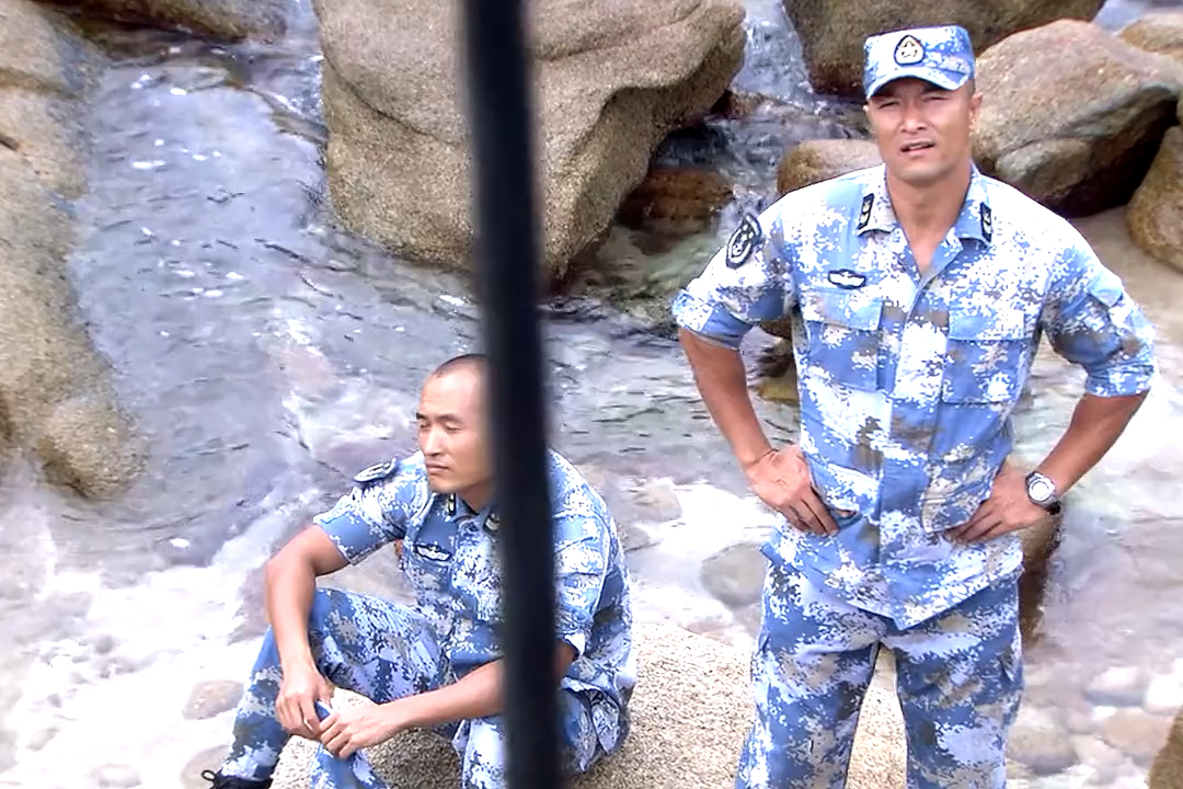 火蓝刀锋柳小山治好蒋小鱼恐高