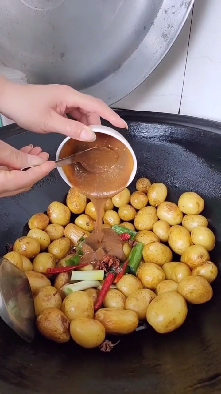 土豆這樣做鹹菜太下飯!學會了費米飯可別來找我