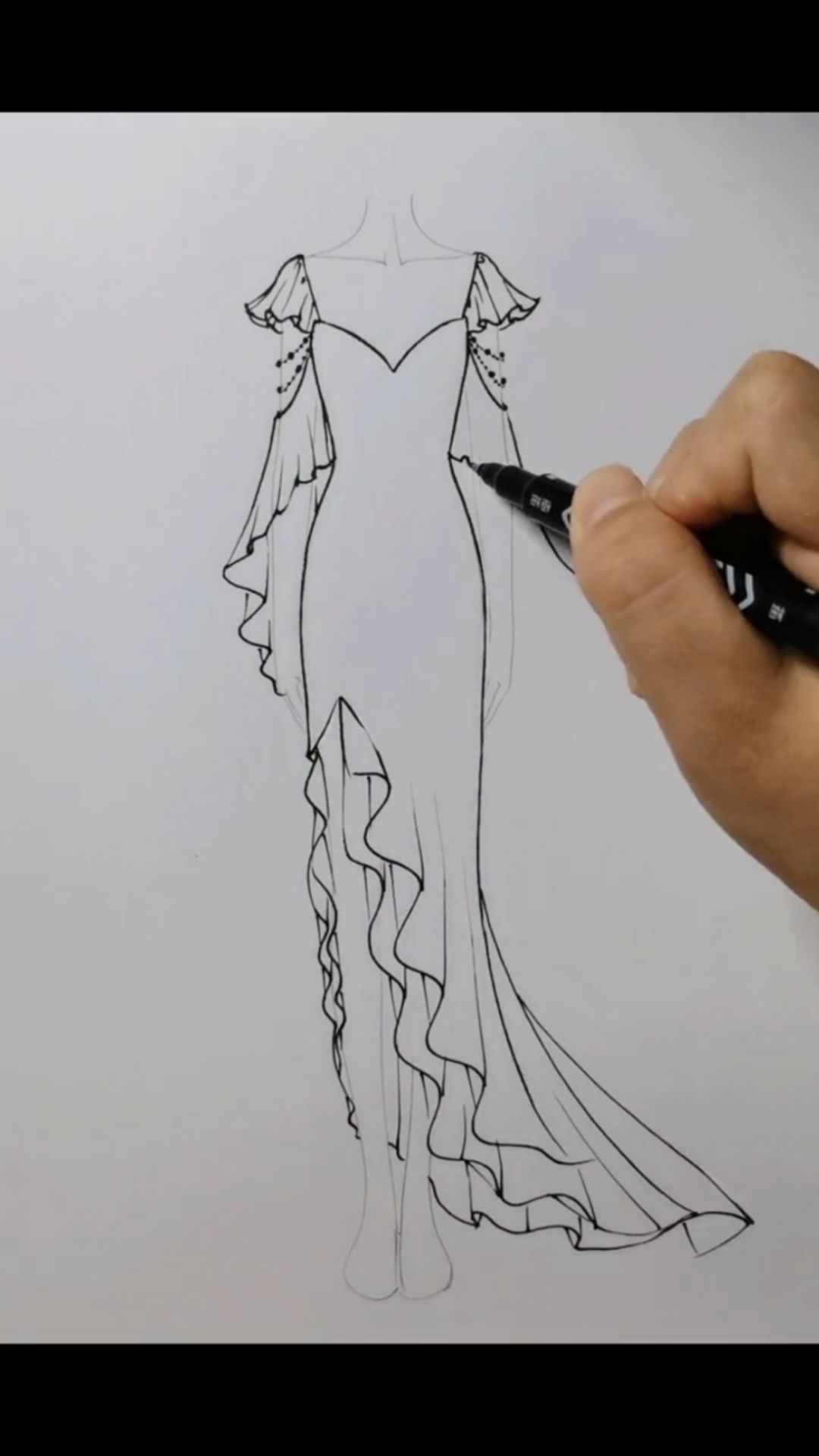 画画原来如此简单#教你礼服裙的绘画技法,你学会了吗?-度小视