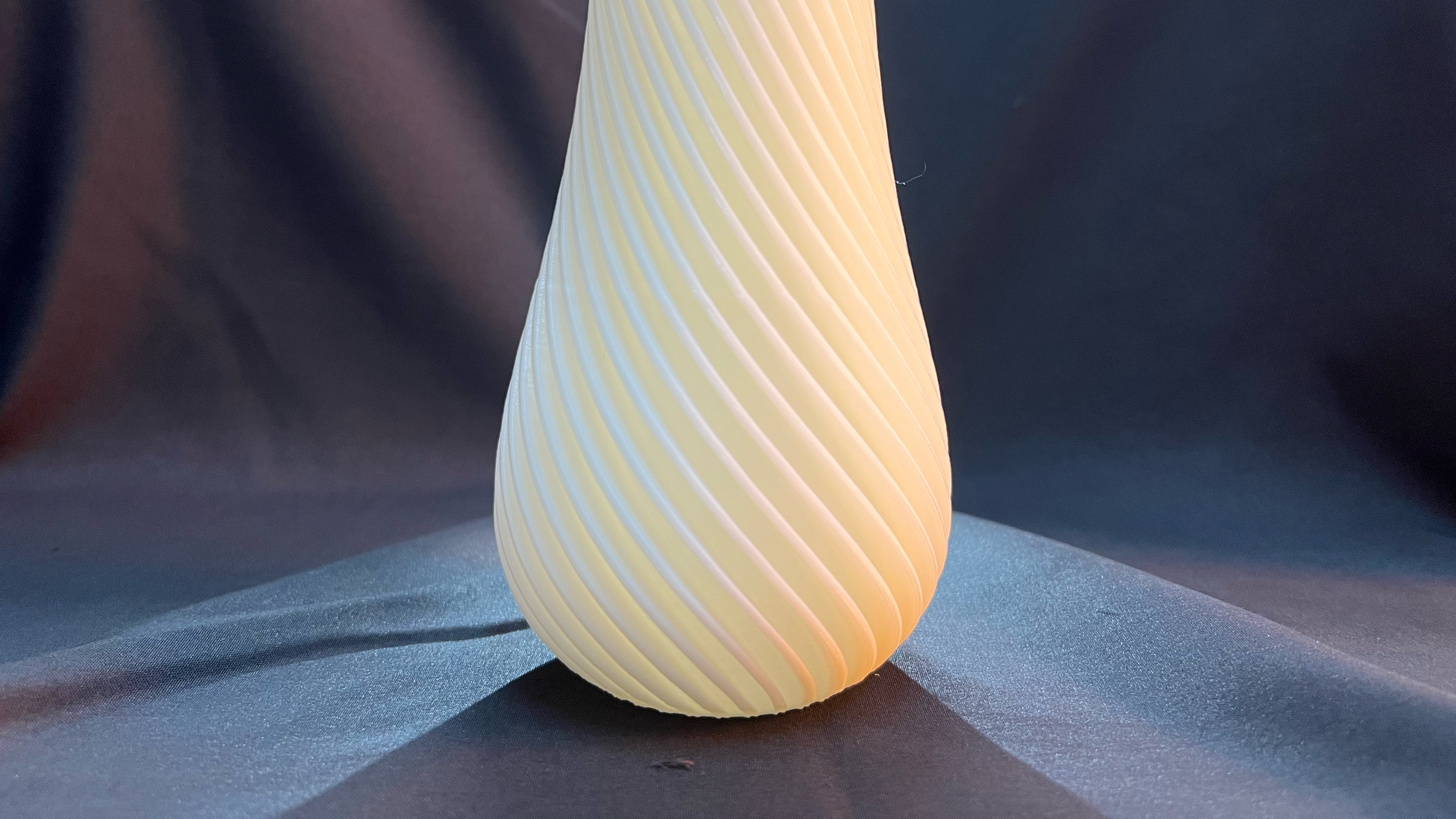 3d打印机#3d打印一个花瓶,耗时5小时,fdm打印机,ender7.