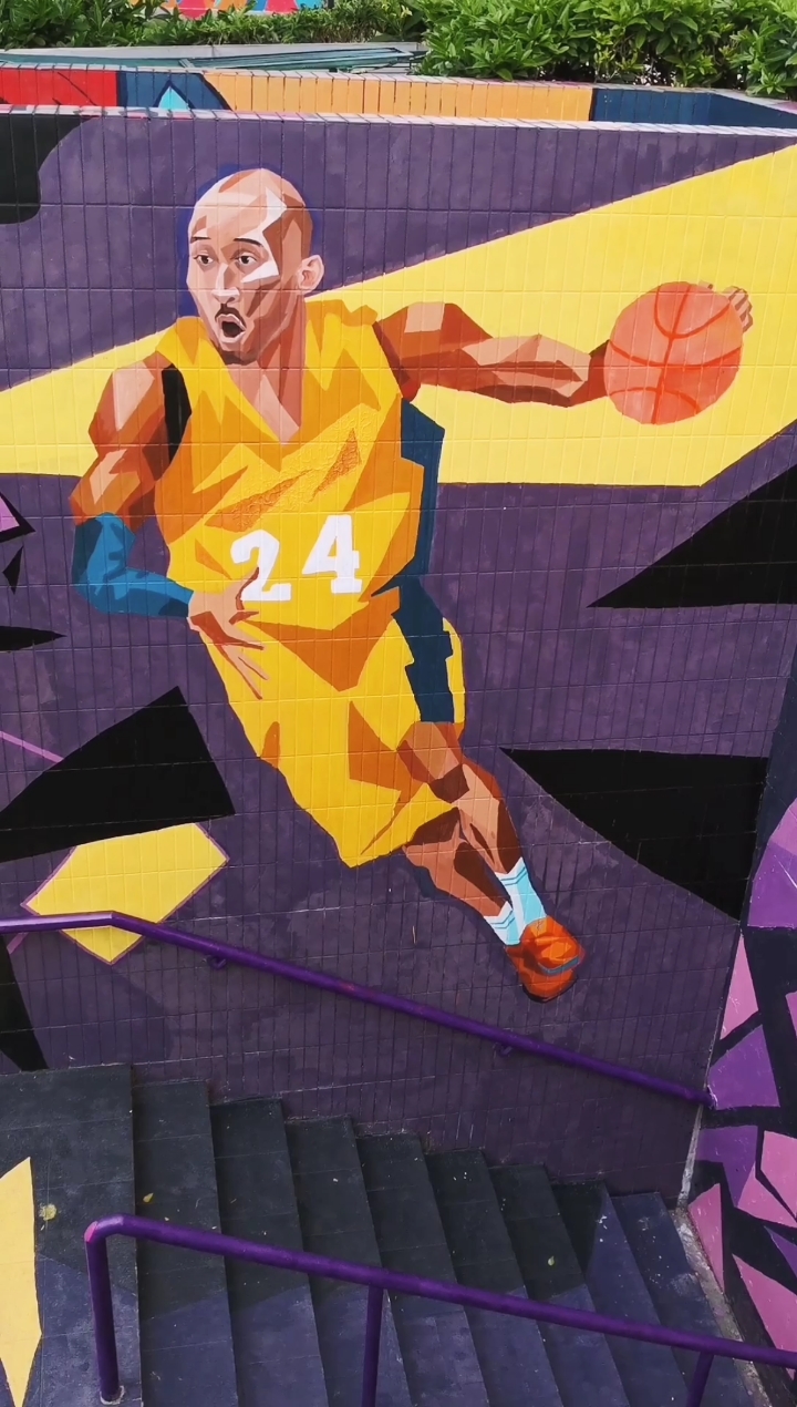 #涓流计划#曼巴永存,爱科比,24广州科比涂鸦纪念站,感动.