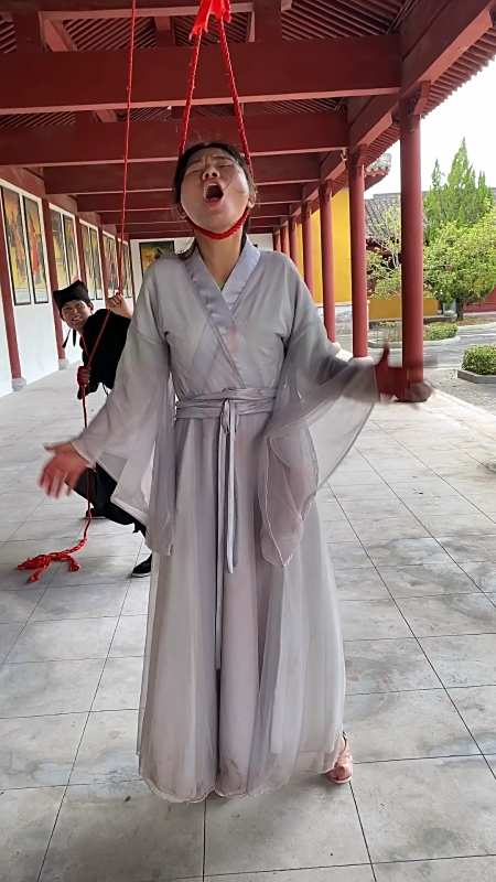 动作危险请勿模仿拍戏现场之绞刑
