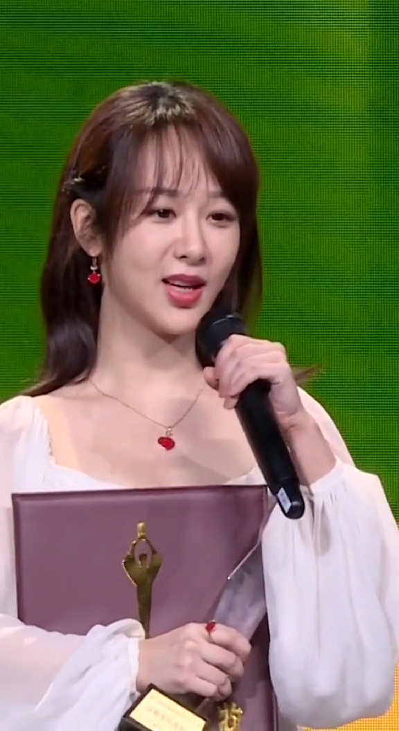 金鸡百花电影节#未来可期!杨紫提名百花奖最佳女配