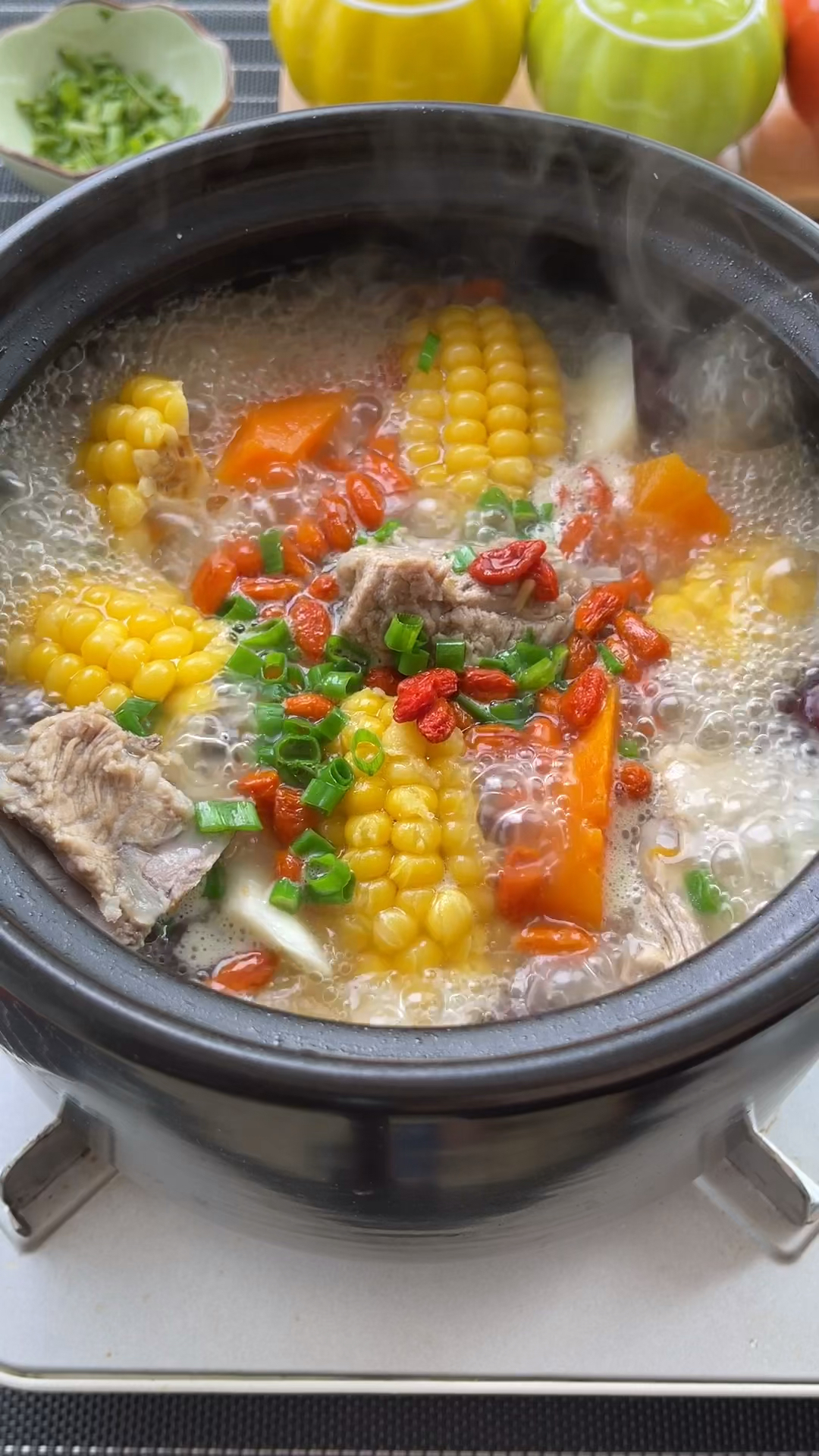 玉米排骨汤排骨山药炖玉米清甜爽口做法超级简单
