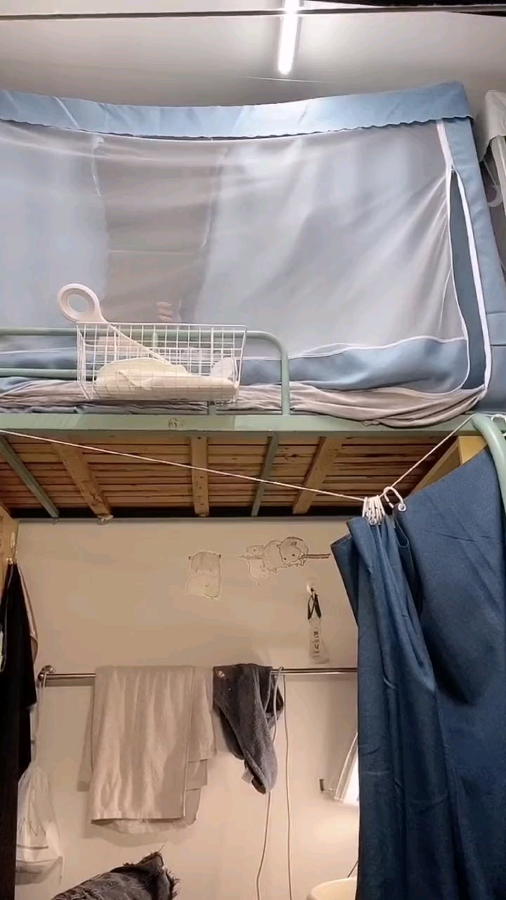 女生宿舍#请问舍友这样正常吗?